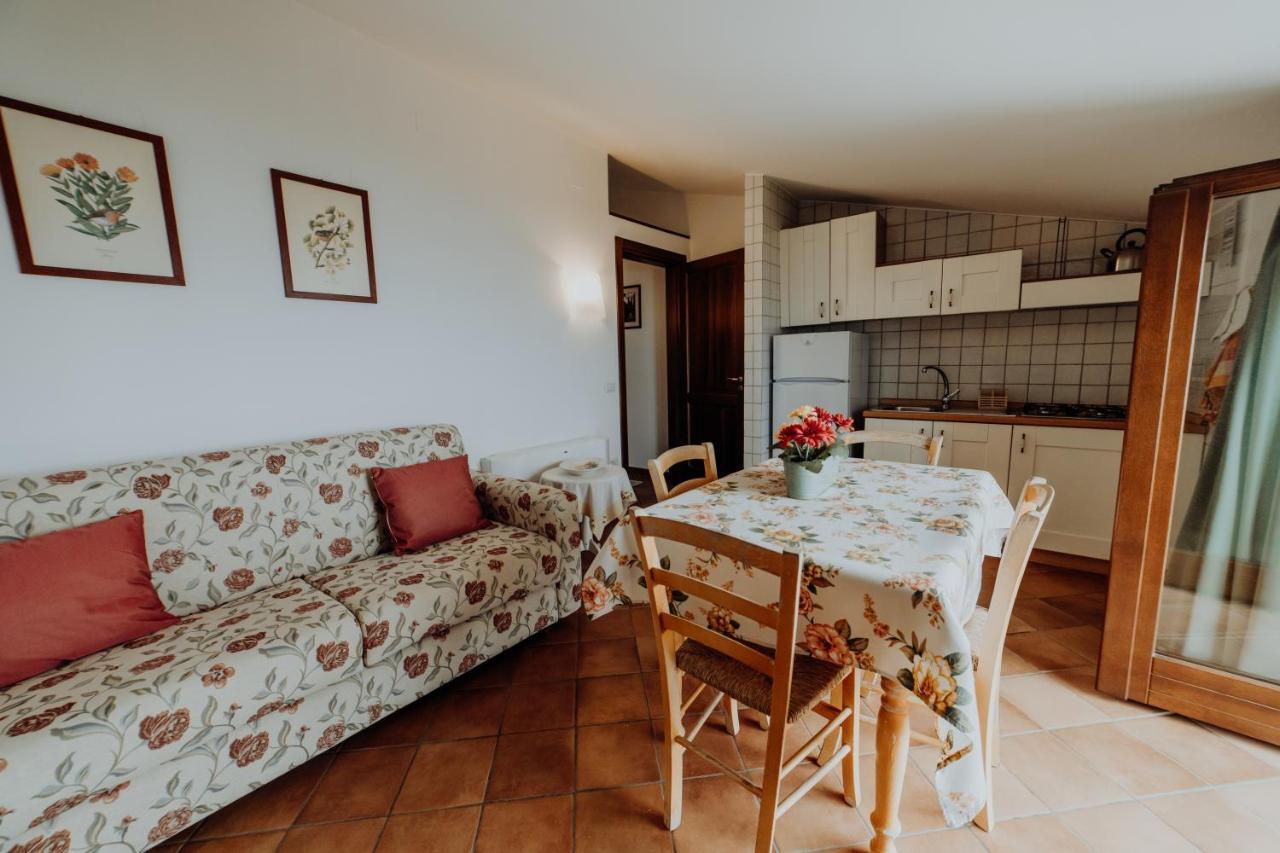 Residenza Golfo Degli Ulivi Aparthotel Caprioli Ngoại thất bức ảnh