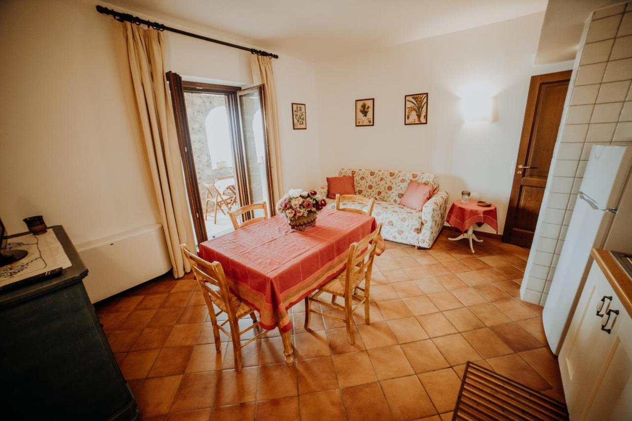 Residenza Golfo Degli Ulivi Aparthotel Caprioli Ngoại thất bức ảnh