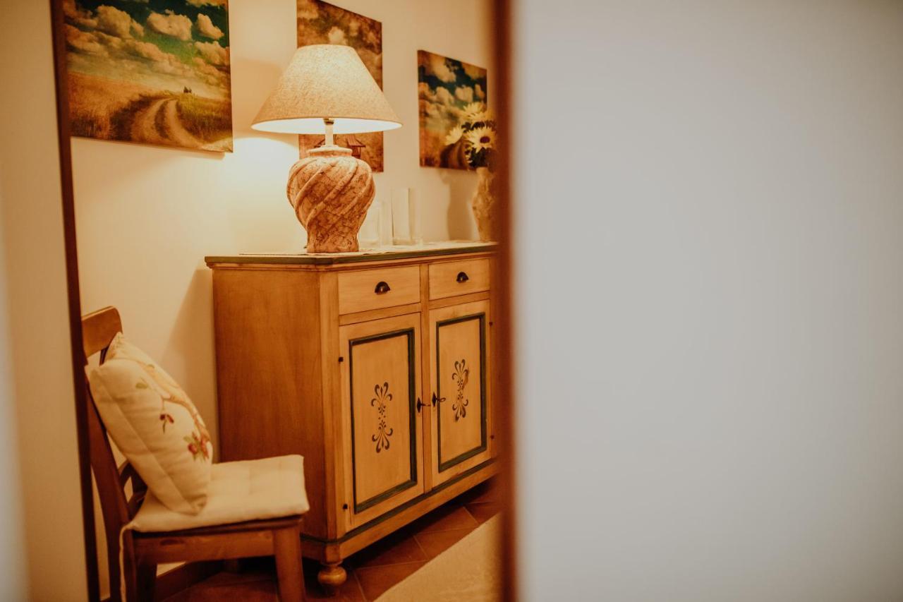Residenza Golfo Degli Ulivi Aparthotel Caprioli Ngoại thất bức ảnh