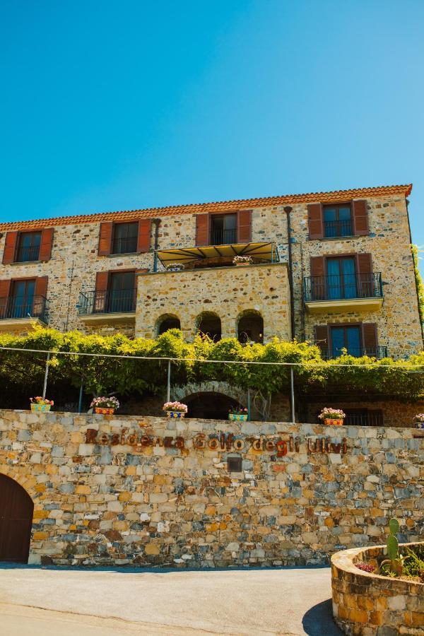 Residenza Golfo Degli Ulivi Aparthotel Caprioli Ngoại thất bức ảnh