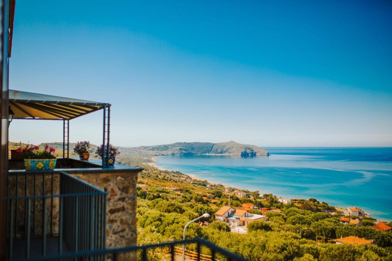 Residenza Golfo Degli Ulivi Aparthotel Caprioli Ngoại thất bức ảnh