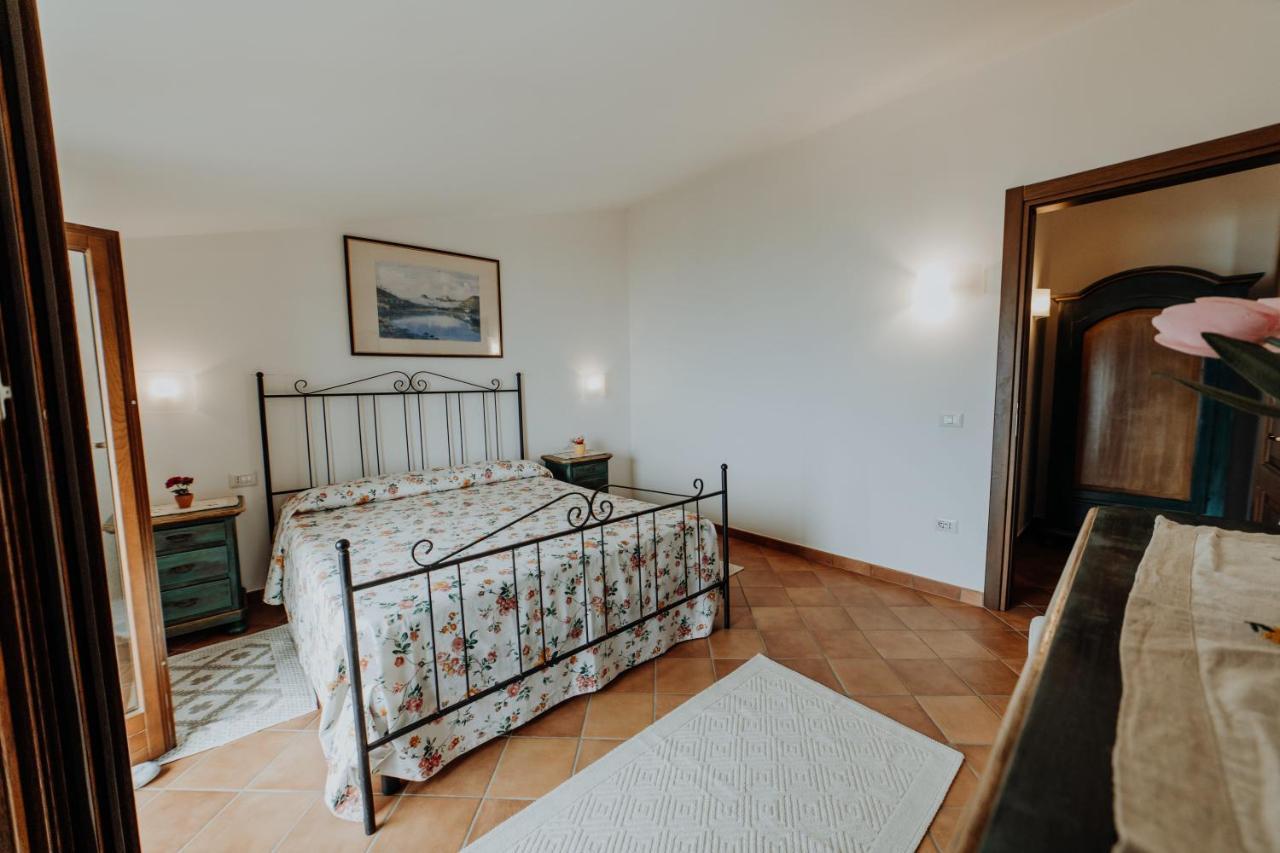 Residenza Golfo Degli Ulivi Aparthotel Caprioli Ngoại thất bức ảnh